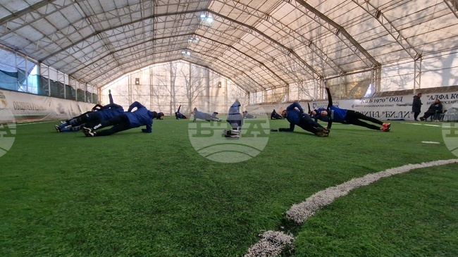 Струмска слава излезе на първа тренировка с двадесет и двама футболисти
