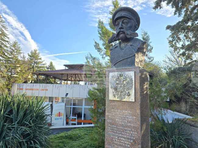 С тържествено слово и поднасяне на венци утре в Стрелча ще бъдат отбелязани 148 години от Освобождението