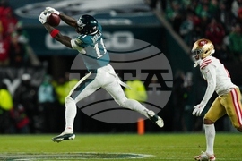 49ers Eagles Football