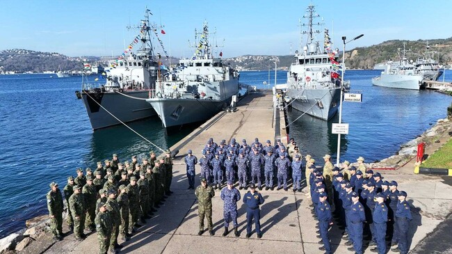 Корабите от състава на Военноморската противоминна група в Черно море „MCM BLACK SEA“ акостираха в пристанище Бургас