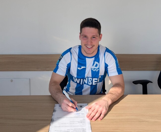 Водачът във Втора лига Дунав подписа договор с нов футболист