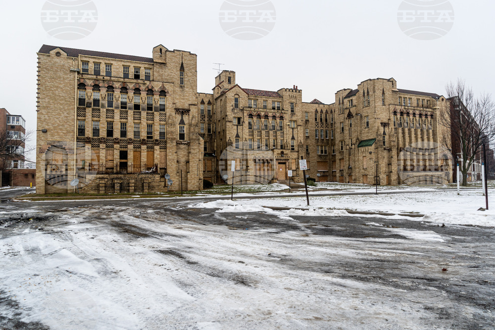 Detroit Abandoned Apartment Buildings
