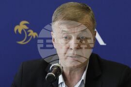 Футбол - ПФК Левски - пресконференция - Наско Сираков