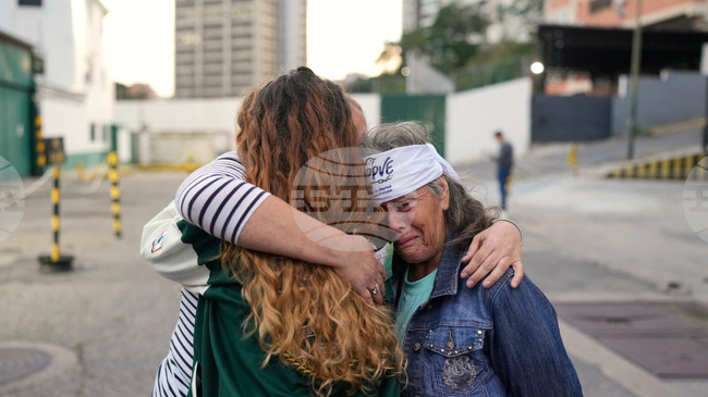 Мадрид обяви освобождаването на още трима испански затворници от Венецуела