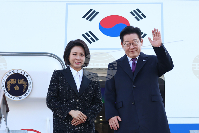 Южнокорейският президент пристигна в Япония за среща на върха с премиерката Такаичи