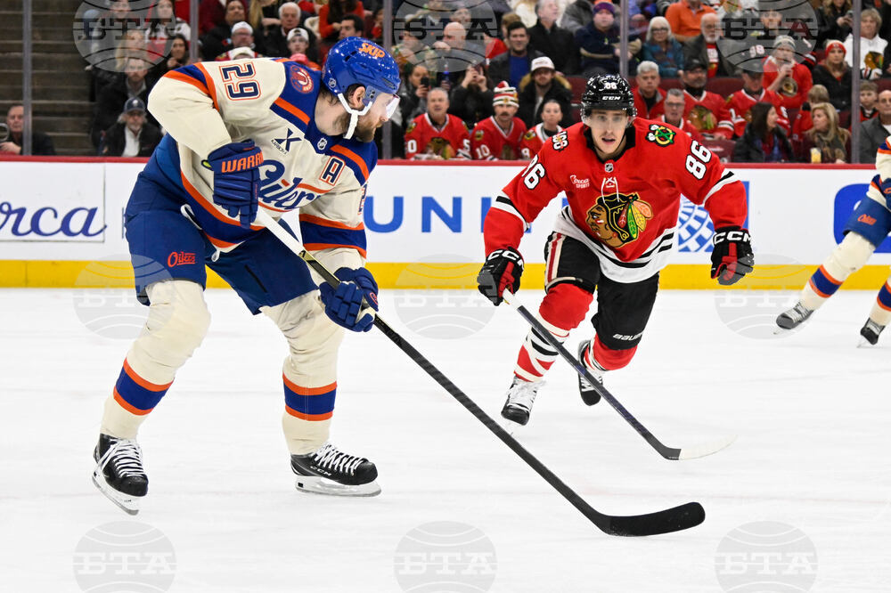 Oilers Blackhawks Hockey