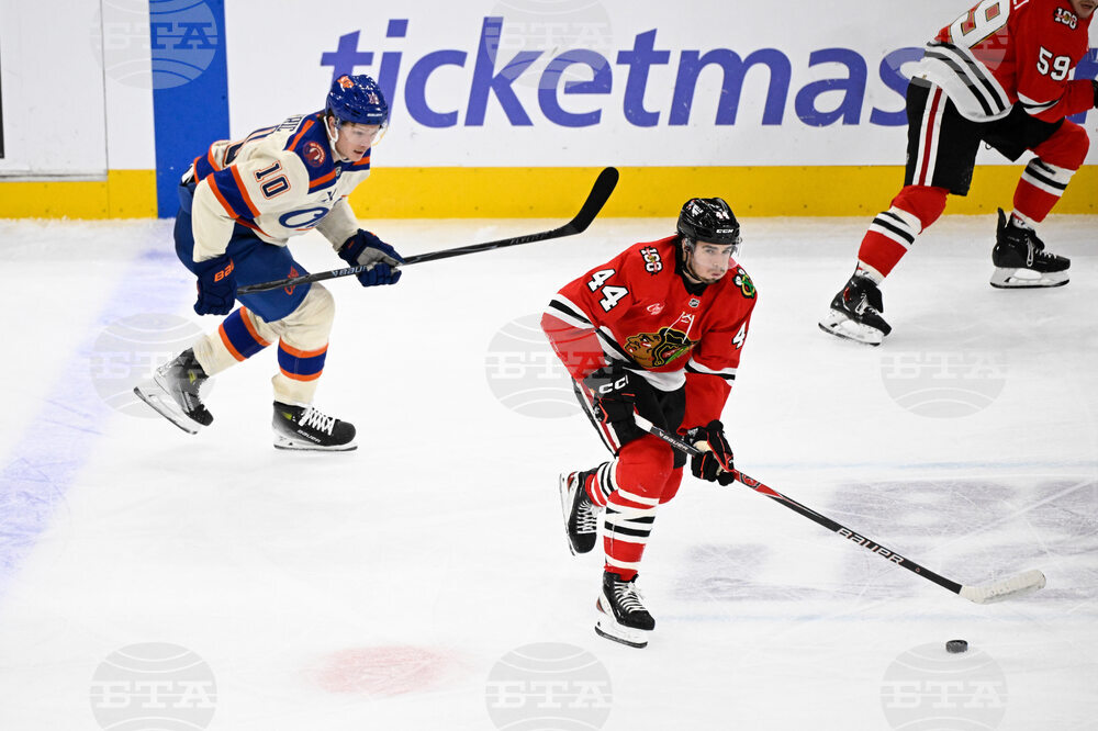 Oilers Blackhawks Hockey