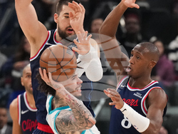 Hornets Clippers Basketball