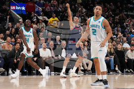 Hornets Clippers Basketball