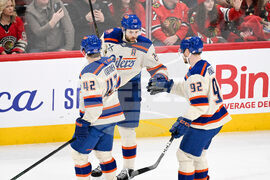 Oilers Blackhawks Hockey