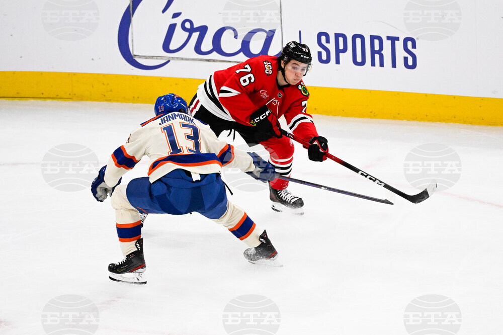 Oilers Blackhawks Hockey
