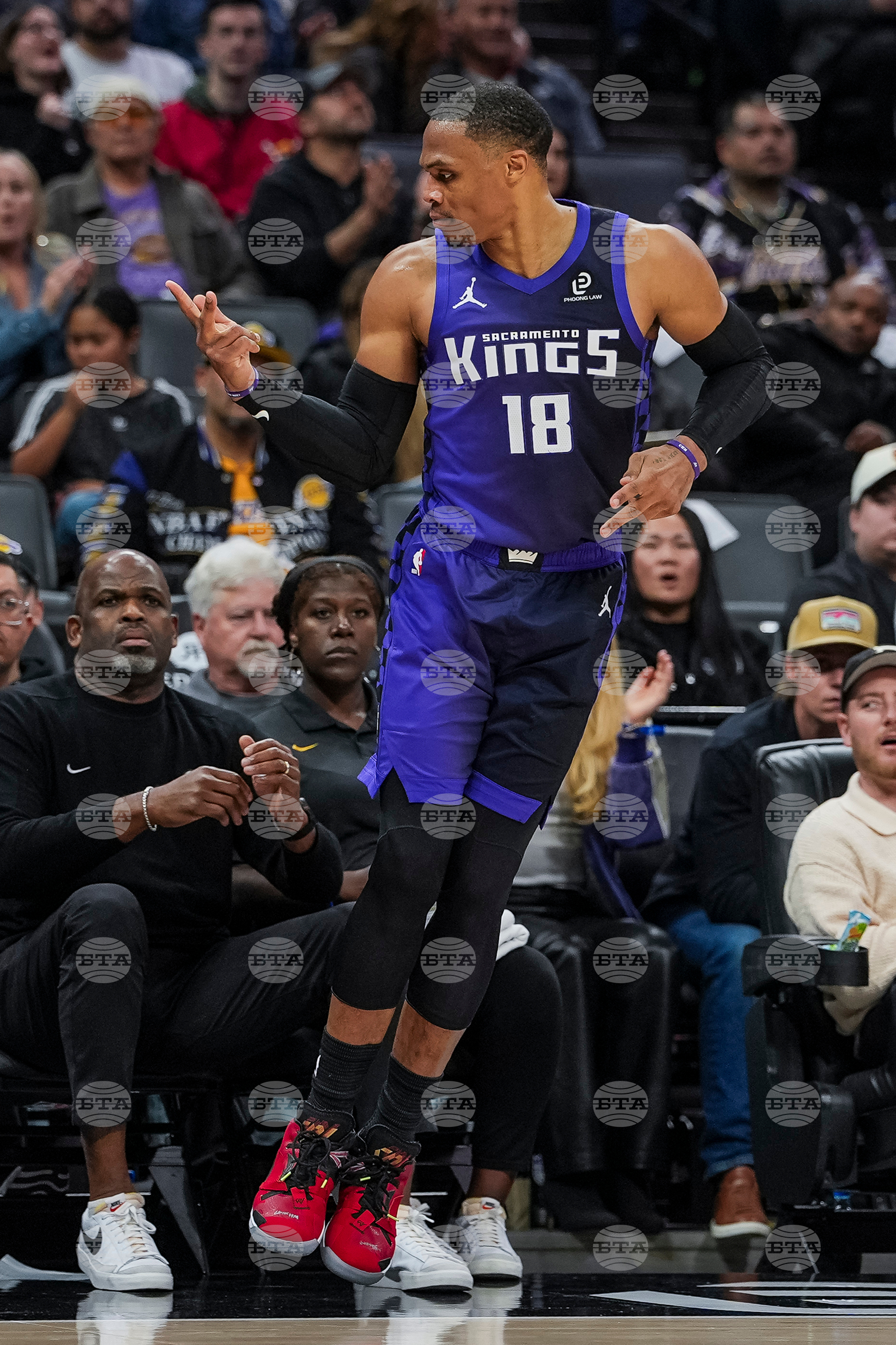 Lakers Kings Basketball