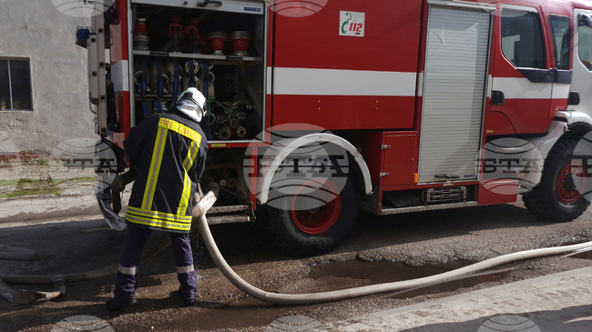 Пожар горя в къща в Свищов вследствие на неправилно ползване на отоплителни уреди