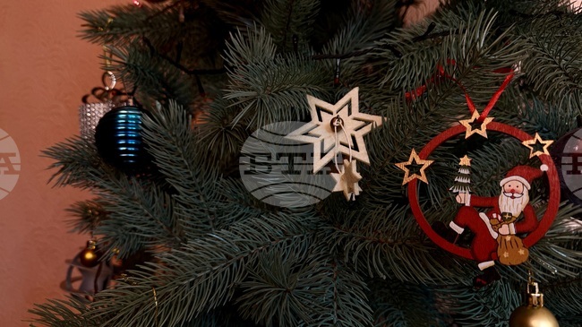 Ученици от Българското неделно училище „Просвета“ в Украйна коледуваха при жители на село Делжилер