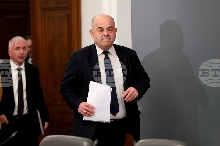 Giving Change in Lev When Euro Is Available Is Absolutely Prohibited by Law - Euro Coordination Centre Head