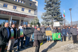 Сухиндол - фотоволтаичен парк - протест