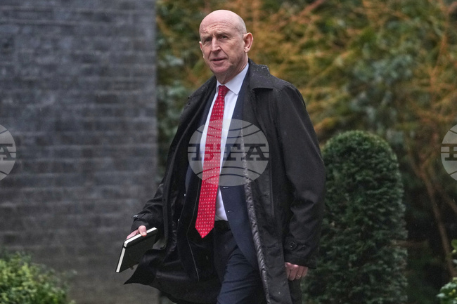 Великобритания обеща близо 700 млн. долара за отбраната на Украйна, включително за ракети