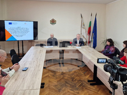 Търговище - I СУ „Св. Седмочисленици“ - ремонт - пресконференция