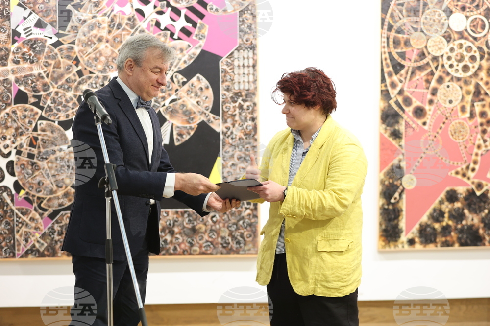 Галерия УниАрт НБУ - връчване на годишни стипендии - церемония