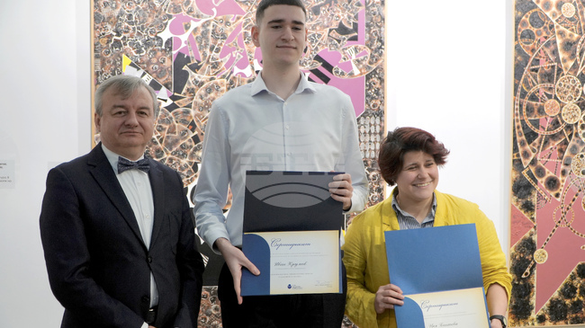 Студенти от Нов български университет бяха отличени със стипендиите „Чарлз Мозер“ и „Антоний Гълъбов“