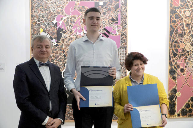 Галерия УниАрт НБУ - връчване на годишни стипендии - церемония