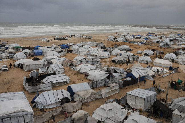 Враг на “Хамас” се завръща в Газа, за да ръководи сигурността в ивицата, пише в. “Аш Шарк ал Аусат”