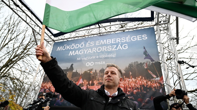 Лидерът на унгарската опозиция заяви, че ще върне страната в западния лагер след изборите в страната