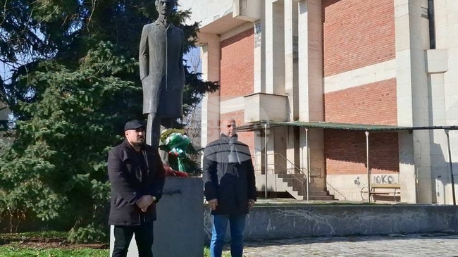 В Стралджа, където Пейо Яворов прекарва една година от живота си, почетоха 148 години от рождението му