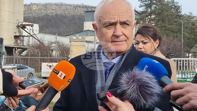 Заводът „Терем - Ивайло“ във Велико Търново е готов да приеме за асемблиране първите бойни машини „Страйкър“, каза Атанас Запрянов