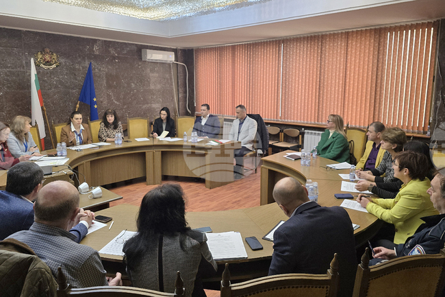 Няма постъпили сигнали за сериозни нарушения при въвеждане на еврото, отчетоха представители на общините в Ловешка област