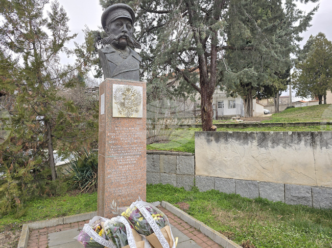 В Стрелча и село Оборище отбелязаха 148 години от Освобождението