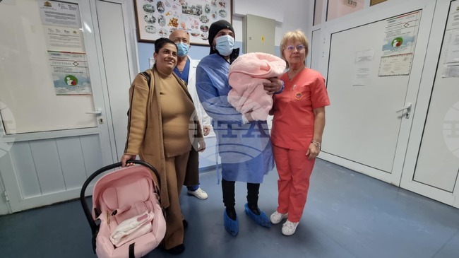 Изписаха първото бебе, родено в община Силистра през тази година