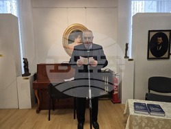 Свищов - сборник и изложба - представяне - Петър Борсуков