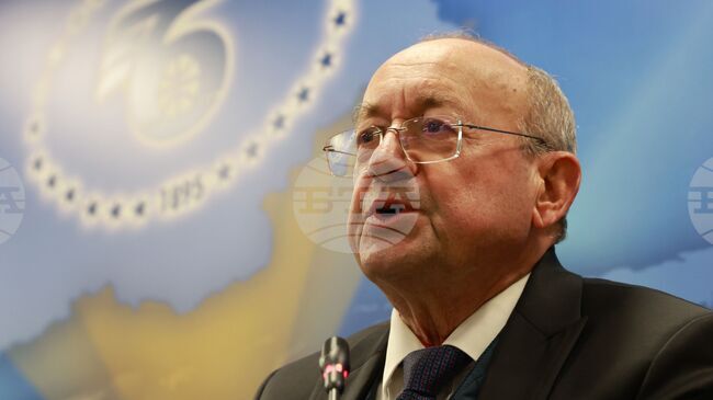 С въвеждането на еврото България завърши пълната си интеграция към ЕС, каза Цветан Симеонов на среща на Евроклуба към БТПП 