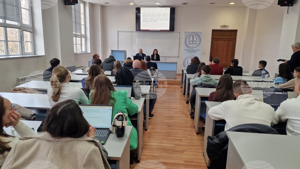 Десет наказателни постановления за по 5 000 лева за издали експертите от КЗП - Пловдив при проверки, свързани със Закона за приемане на еврото