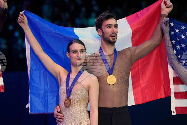 Figure Skating Papadakis Cizeron Feud