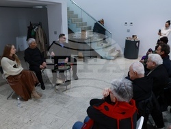 Галерия "Кредо бонум" - „Проблясъци от прожектор“ - книга - представяне