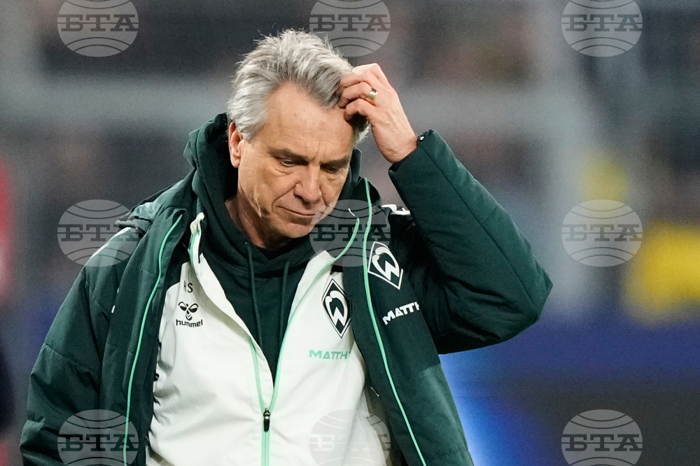 Вердер Бремен продължава да дава подкрепа на старши треньора Хорст Щефен