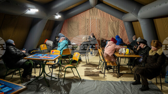 Украйна заяви, че е неутрализирала 53 от 76 дрона, с които Русия я е атакувала тази нощ 