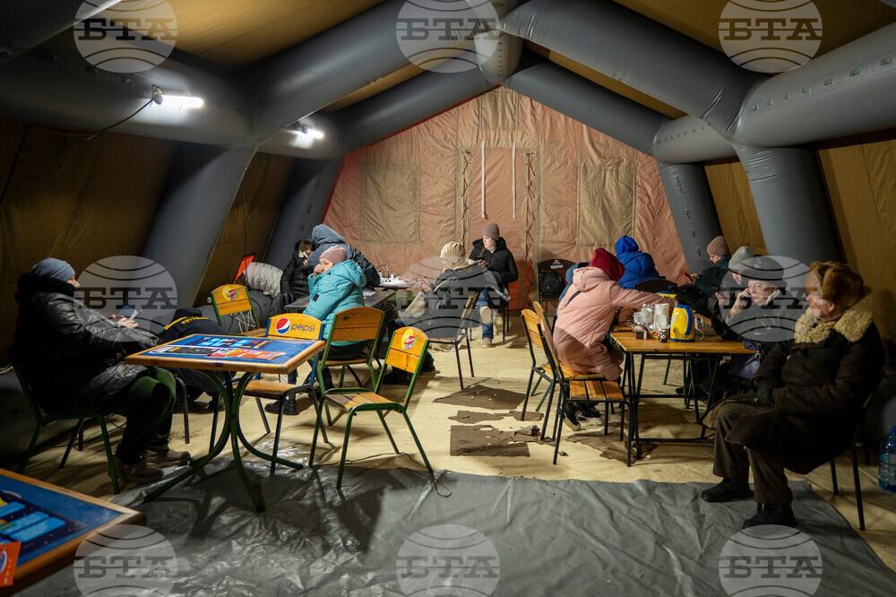 Украйна заяви, че е неутрализирала 53 от 76 дрона, с които Русия я е атакувала тази нощ 