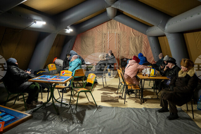 Украйна заяви, че е неутрализирала 53 от 76 дрона, с които Русия я е атакувала тази нощ 