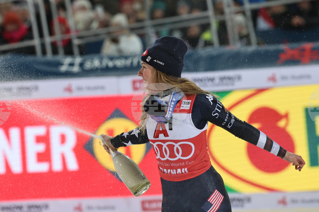 Микаела Шифрин спечели нощния слалом във Флахау от Световната купа по ски алпийски дисциплини