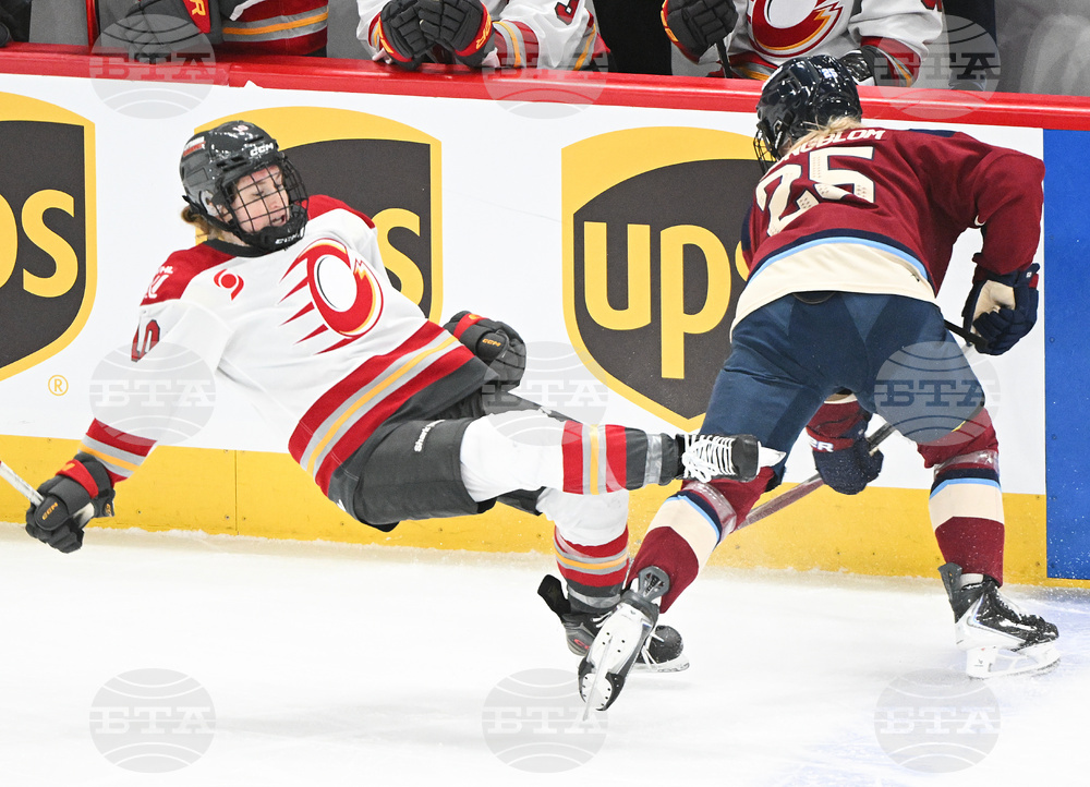 PWHL Charge Victoire Hockey