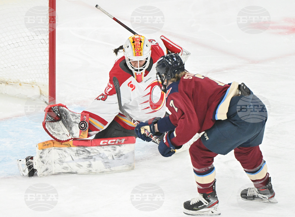 PWHL Charge Victoire Hockey