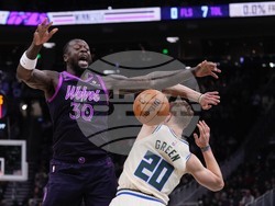 Timberwolves Bucks Basketball