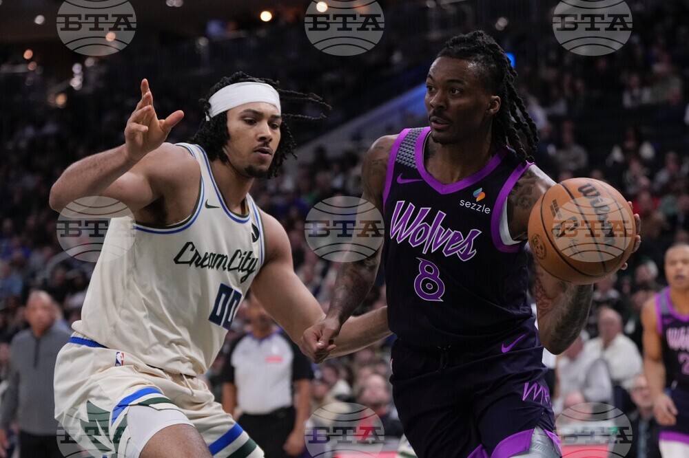 Timberwolves Bucks Basketball