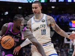 Timberwolves Bucks Basketball