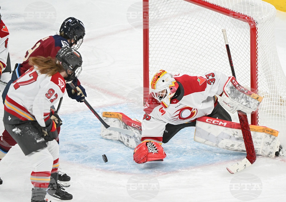 PWHL Charge Victoire Hockey