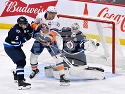 Islanders Jets Hockey
