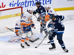 Islanders Jets Hockey